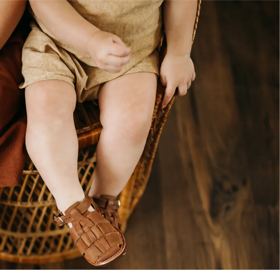 Aventura {Children's Leather Sandals}